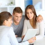 Cum alegi creditul ipotecar potrivit în Iași? Ghid pentru cei care știu că locuința e „garajul” vieții